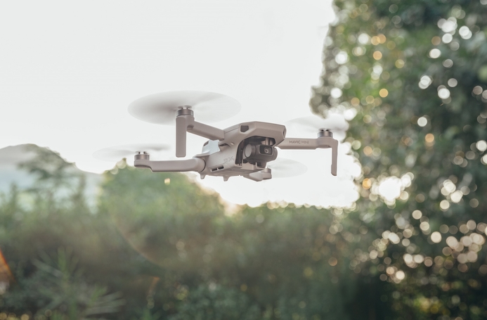 DJI Mavic Mini DJI unveils its lightest and smallest foldable drone, the Mavic Mini