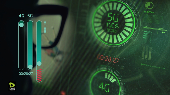 Etisalat, UAE, News, 5G Etisalat’s new campaign sees a skydiver use 5G from 15,000 feet