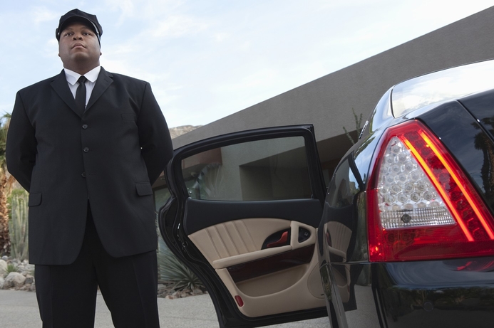 Souq.com and Careem will send a free Lexus ride to consumers carrying the latest gadgets for a hands-on preview. Souq.com and Careem to offer test drive of upcoming gadgets