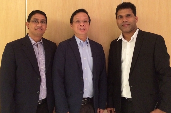 From (left)Sanjay Singh, product manager Al-Falak, Ken Ho, GM, ZOTAC and Savio Fernandes, Country Manager, Al-Falak pose for a photo after signing the deal. ZOTAC, Al-Falak sign distribution partnership