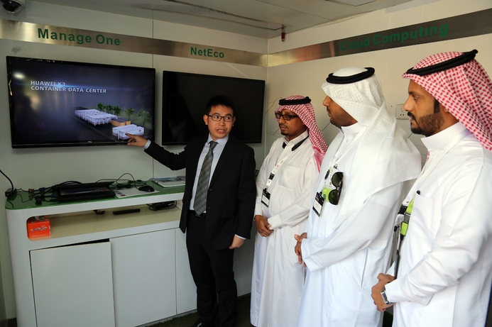 The roadshow sees the return of the Demo Truck which includes access to a fully-functional and live Huawei data centre. Huawei embarks on annual IT Road Show in Qatar