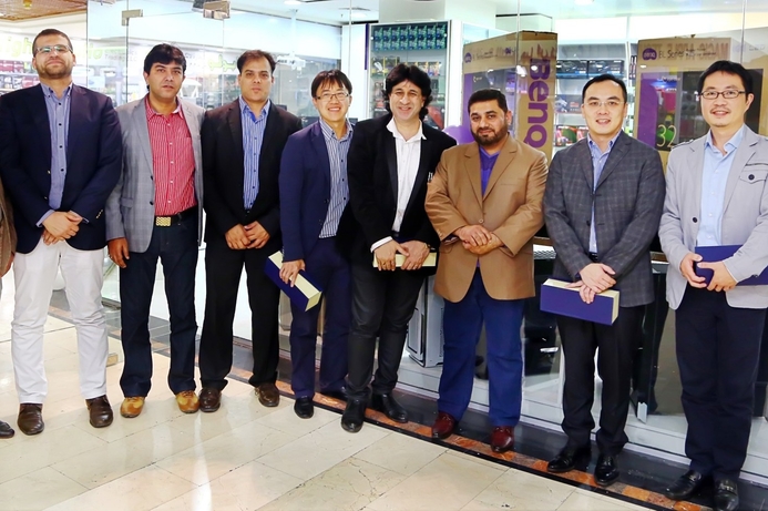 Senior officials from BenQ, Focus Computer Trading LLC and Zenith Technology Co Ltd at the opening of two new shop-in-shop concept stores in Dubai. BenQ strengthens retail presence in the UAE