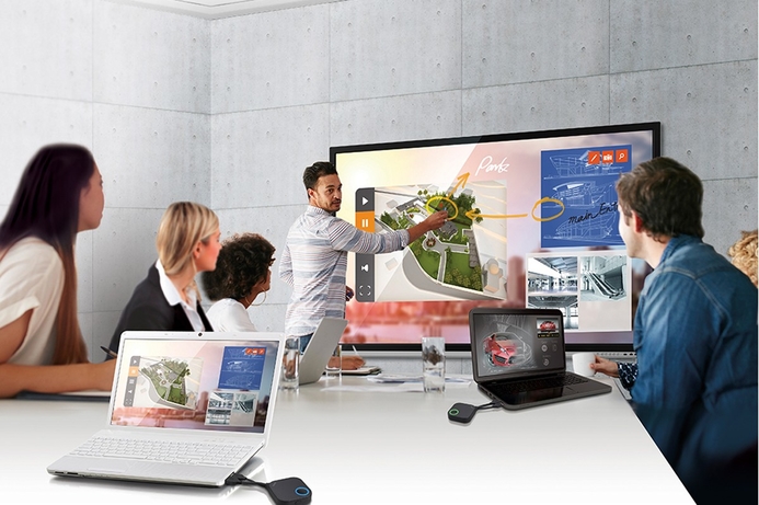 The RP Series features BenQ’s 20-point multi-touch capability with support for NFC-enable stylus. BenQ animates meetings with new interactive panels