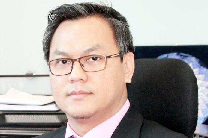 Malls, hotels, restaurants etc. cannot rely on the heavily congested macro network to provide coverage to all their visitors, says Santos. Small cells destined for regional growth