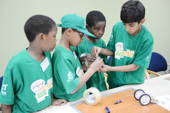 The UAE Summer Innovation Camp trained students in technology, creativity and life skills. TRA hosts Summer Innovation Camps