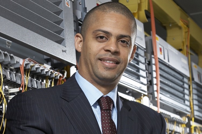 Locoh-Donou: “If you believe the world is going to have more applications, then you must believe that F5 is going to have a very good future.” Services drive a renewed F5 Networks