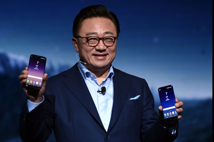 DJ Koh, president of mobile communications business, Samsung Electronics. “The Galaxy S8 and S8+ are our testament to regaining your trust by redefining what’s possible in safety and marks a new milestone in Samsung’s smartphone legacy.” Samsung erases the past with the launch of its Galaxy S8 range