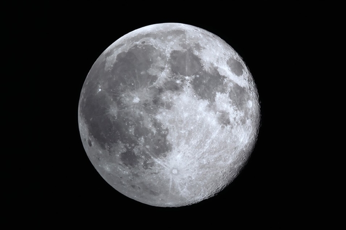 Apple's ‘Shot on iPhone' campaign saw five local amateur photographers shot the moon across its different lunar stages How to capture the moon using an iPhone and a telescope