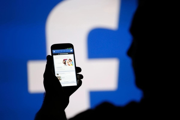 Facebook Messenger users say the service also too cluttered. Facebook Messenger VP admits the app is 'too cluttered'