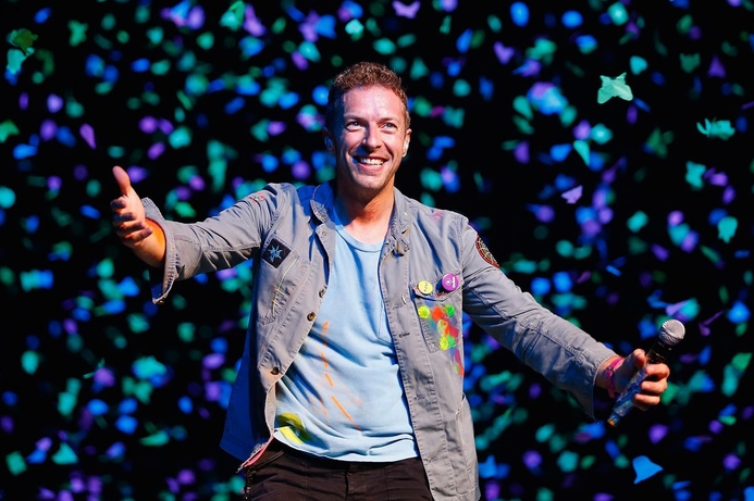 Chris Martin, Coldplay. Samsung offers virtual reality experience to Coldplay fans in the UAE