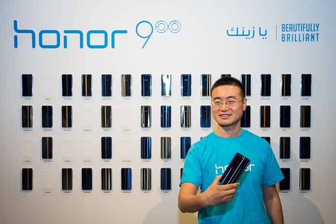 Embodying the slogan ‘For the Brave', Huawei has pushed the design and performance. Huawei’s Honor 9 debuts in Saudi Arabia