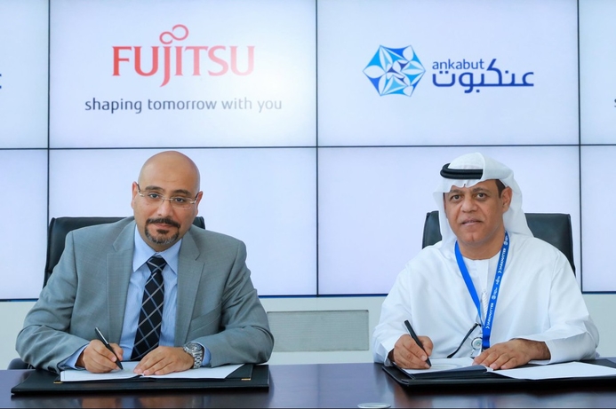 (l-r) Mahmoud Shihadeh, Fujitsu and Dr. Fahem Al Nuaimi, Ankabut at the DRaaS MOU signing ceremony. Fujitsu to provide DRaaS to Ankabut members