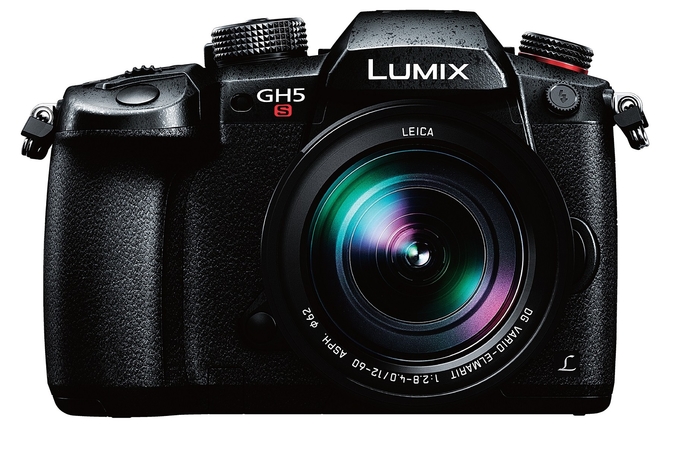 The new digital camera achieves the highest-ever sensitivity and image quality. Panasonic unveils 4K video recording digital camera