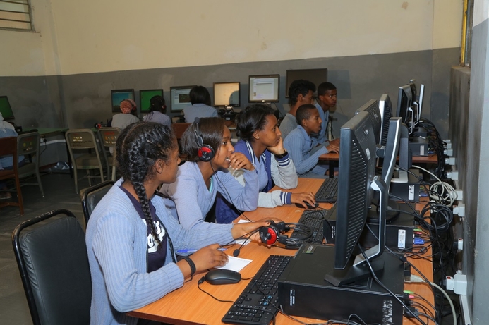 Dell donated a $650,000 grant to deliver more than 30,000 PCs to more than 1,000 schools in Ethiopia. Dell walks the talk in sustainable industry