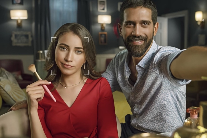 Huawei caught in yet another uncomfortable pose. Huawei busted for faking a DSLR photo as Nova 3 shot