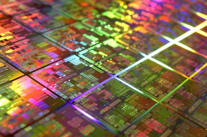 The 14nm-XM offering is based on a modular technology architecture that uses a 14nm FinFET device combined with elements of Globalfoundries’ 20nm-LPM process. Globalfoundries announces new 14nm XM technology