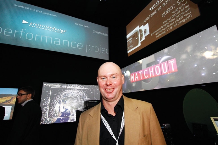 Dataton’s Michael Engström showcasing the latest version of WATCHOUT. ME welcomes Watchout v5
