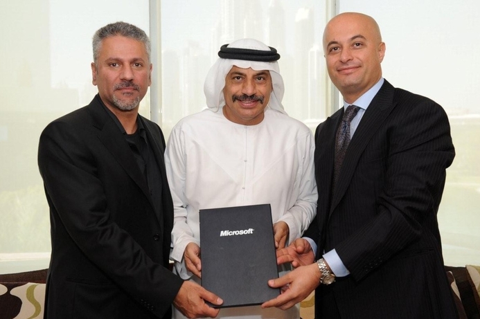 (l-r) Walid Abu-Hadba, Corporate Vice President, Developer & Platform Evangelism Group, Microsoft, Dr.Tayeb Kamali, Vice Chancellor of the Higher Colleges of Technology, Samer Abu-Ltaif, Regional General Manager, Microsoft Gulf. Microsoft and HCT sign Education Alliance Agreement