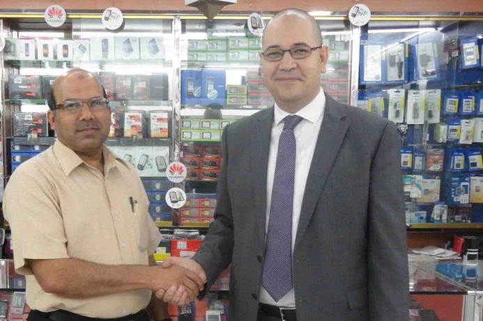 Numair of iQ (r) after signing Saudia Hyper as its partner for Huawei mobile devices. iQ continues to recruit partners for Qatar