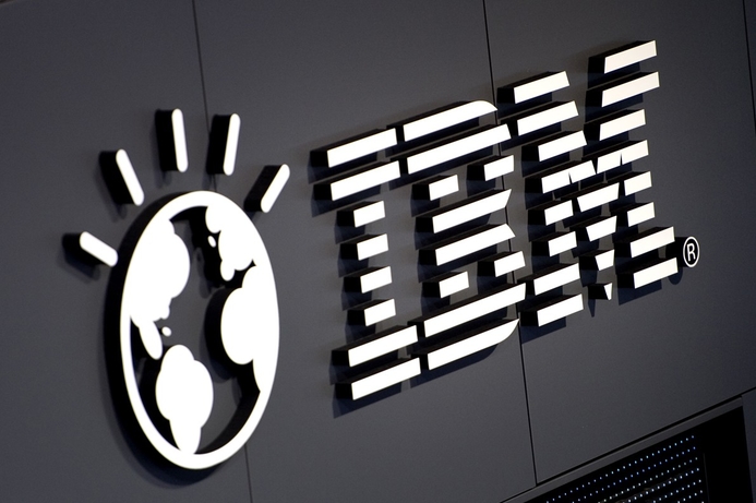 IT Business, Financial news, IBM (www.ibm.com) IBM shares plunge on YoY revenue dip