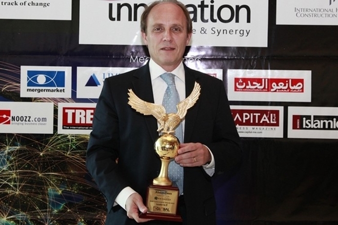 Jean-Philippe Sohier – chief marketing officer, MEEZA, with the award.
MEEZA wins award for leadership in IT