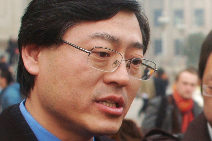 Yuanqing says with the emergence of multiple devices such as smartphones and tablets, the industry is entering the PC Plus era. Lenovo posts strong Q4 results