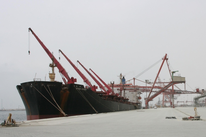 The Port of Fujairah will use Oracle solutions to integrate financial processes with other applications. Port of Fujairah deploys Oracle E-Business Suite