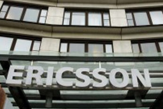 Ericsson foresees an increased risk of further market and customer project adjustments. Ericsson's sales continue to decline in Q2
