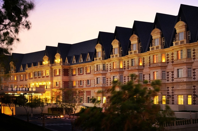 The Grand Heritage Doha Hotel & Spa has deployed Alcatel Lucent solutions to connect guests and staff. Grand Heritage Doha Hotel & Spa connects with Alcatel-Lucent