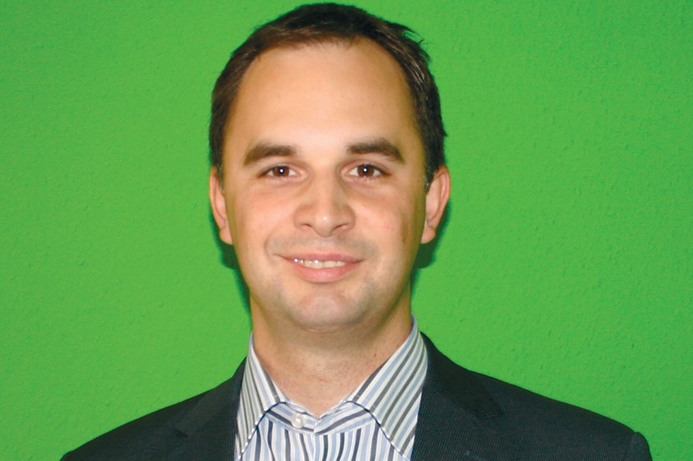 Peter Hajnal, Informatix. Informatix steps into the Middle East