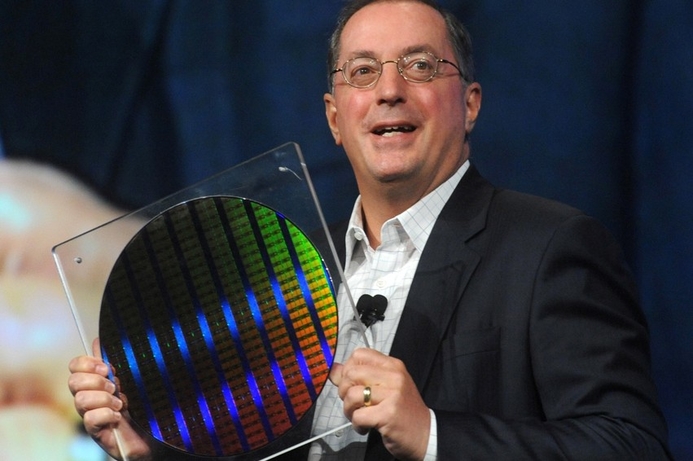 Intel CEO Paul Otellini showed off the new 22nm chips. Intel unveils first working 22nm chips