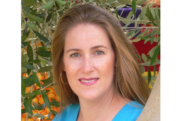 Valerie Maguire, global sales engineer at The Siemon Company will present Siemon's first educational webinar. Siemon kicks off new educational webinar series