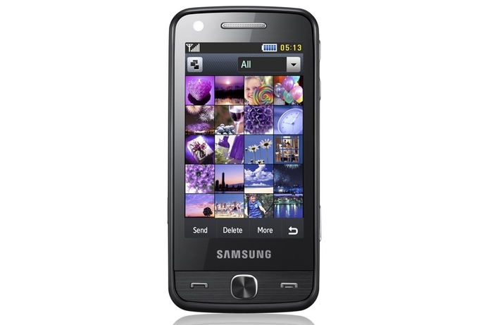 Samsung's M8910 Pixon12 camera phone is now available in the Middle East for almost AED 3,000. Samsung 12 MP cameraphone now in stores