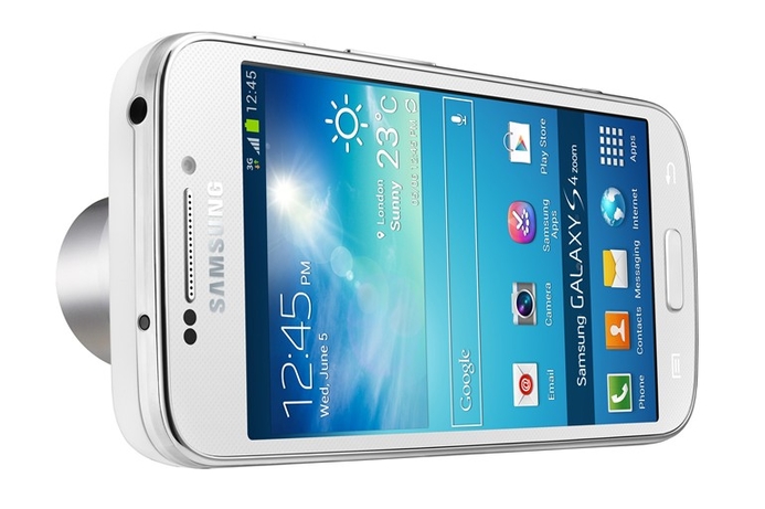 The handset is powered by a 1.5GHz dual-core processor, which is not quite as powerful as the S4 Mini’s Snapdragon 400 1.7 GHz component. Samsung S4 Zoom images released
