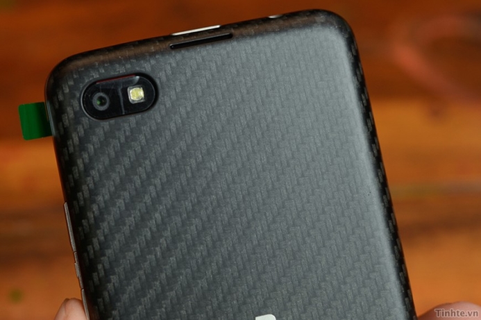 The main camera is believed to be 8-megapixels BlackBerry opts for phablet with A10