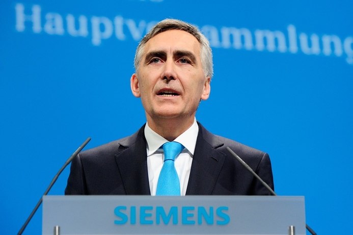 Loescher is unlikely to succeed in garnering the votes needed to keep his job as Siemens chief executive. Siemens CEO Loescher will fight to keep job