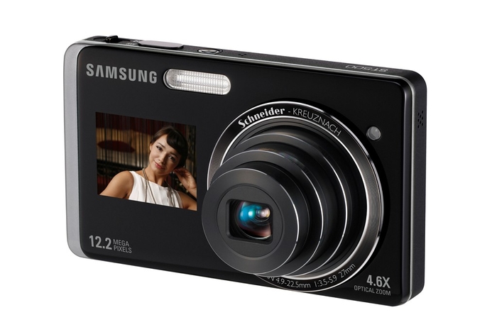 The camera has 1.5” LCD on the front. Samsung puts two screens on new cameras