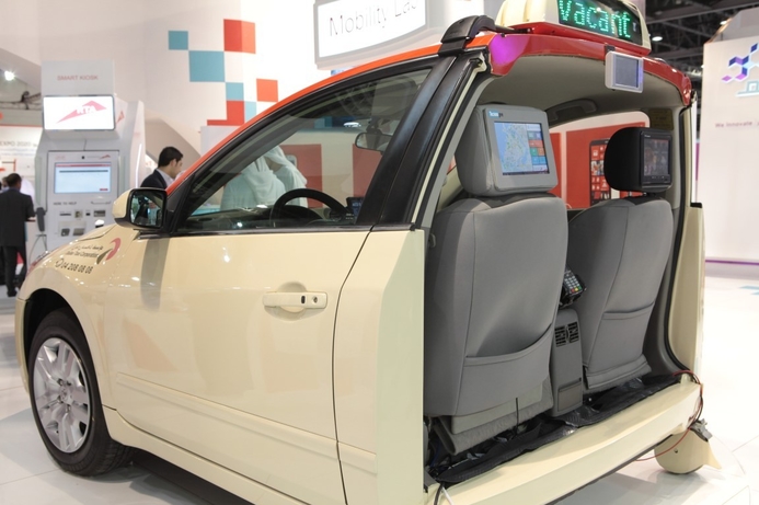The Hybrid Camry Smart Taxi allows the driver to receive orders from the call centre, directly on the screen with the exact location of the customer. Toyota exhibits Smart Taxi technology