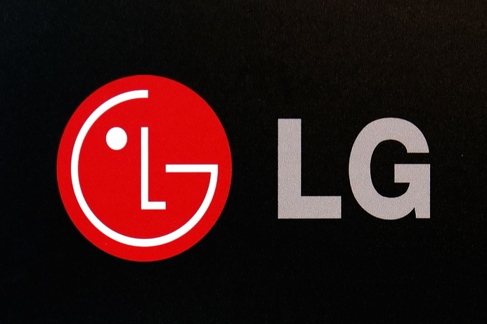 The LG logo is very similar to the Chinese company's logo. Apple annoyed with noodle-maker