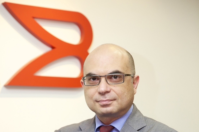 Sakhnini: The Vyatta Controller is built keeping in mind the New IP vision. Brocade launches open source SDN controller