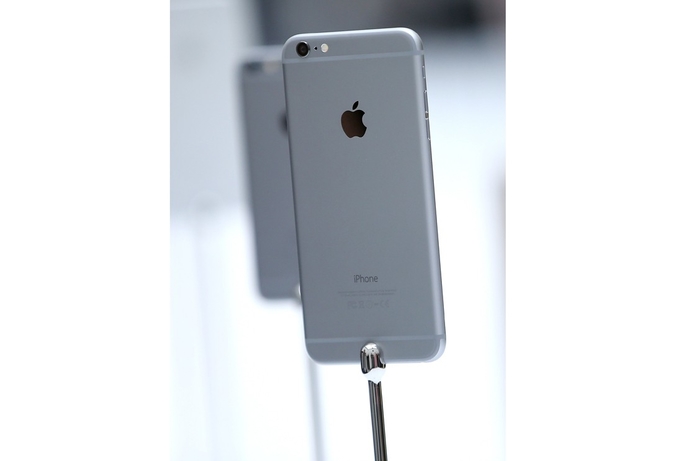 The upcoming Apple iPhone 7 could potentially feature WattUp technology, which will change the way the smartphones are charged Apple iPhone 7 could charge whilst in your pocket