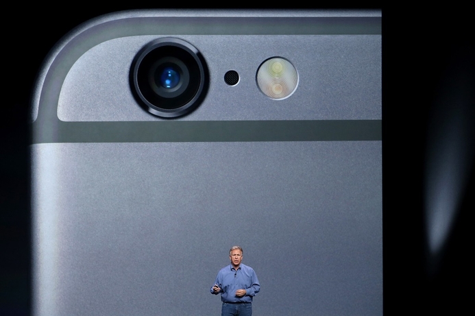 The component failure causes pictures taken on the camera to appear blurry Apple launches programme to replace faulty iSight camera on iPhone 6 Plus