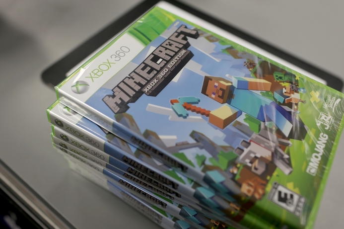 Mobility applications, Mobility, Microsoft Corporation Minecraft convention breaks gaming record