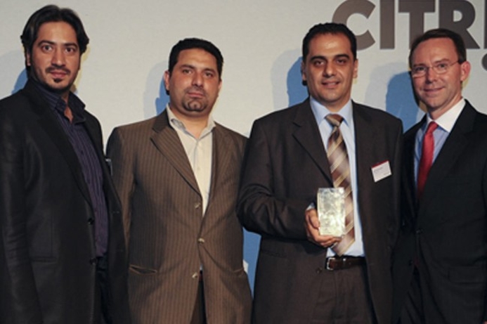 Mindware executives collect the company’s ‘fastest growing distributor’ award from Citrix. Mindware reaffirms Citrix channel expertise