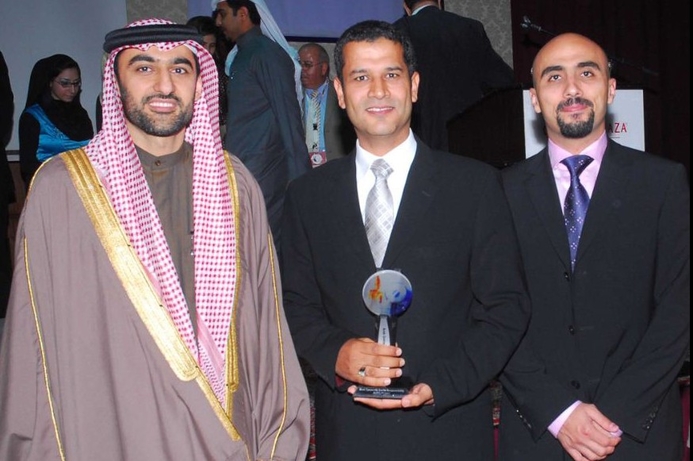 Mohamed Al Qaed, Chief Executive Officer of eGovernment Agency (middle) with Adam Tamam and Mohamed Mahmoud, of Microsoft. Microsoft awarded for CSR in Arab world