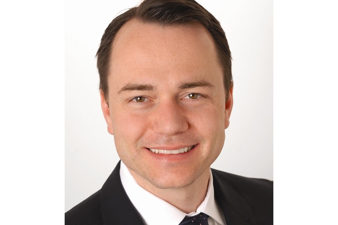 Jan Hichert says customers considering UTM investments want to spend their money on services rather than infrastructure hardware components. New licensing model for Astaro partners to push