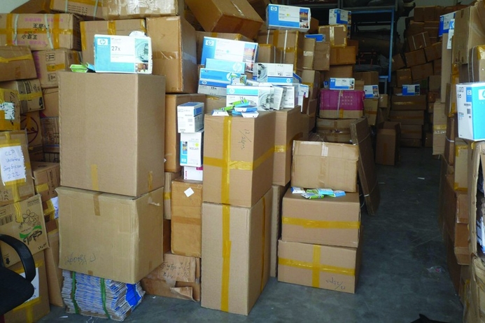 Law enforcement have seized 850,000 fake HP print items in a single raid. Record seizure of fake HP printer products in UAE