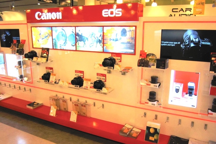 Sharaf and Canon say there is a growing market trend of consumers upgrading from DSC to DSLR photography. Sharaf installs Canon zone at flagship Dubai store