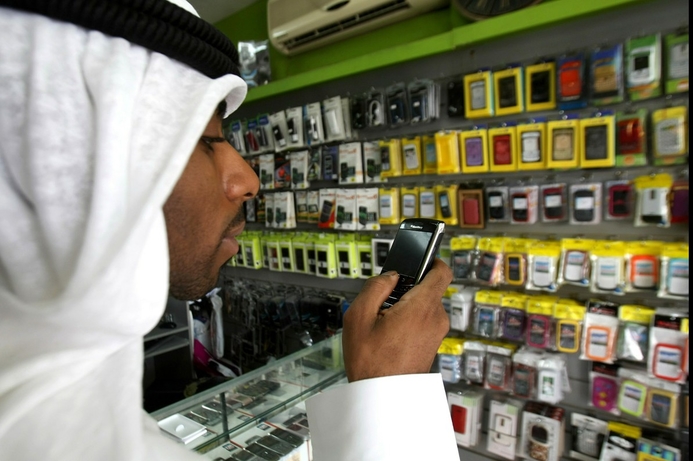 Business visitors and tourists will not be able to use BlackBerry to communicate in the UAE. BlackBerry ban will affect UAE visitors too