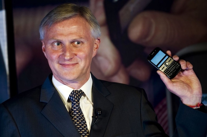 Anssi Vanjoki has stepped down after 20 years of working at the Finnish firm. Nokia smartphone chief steps down